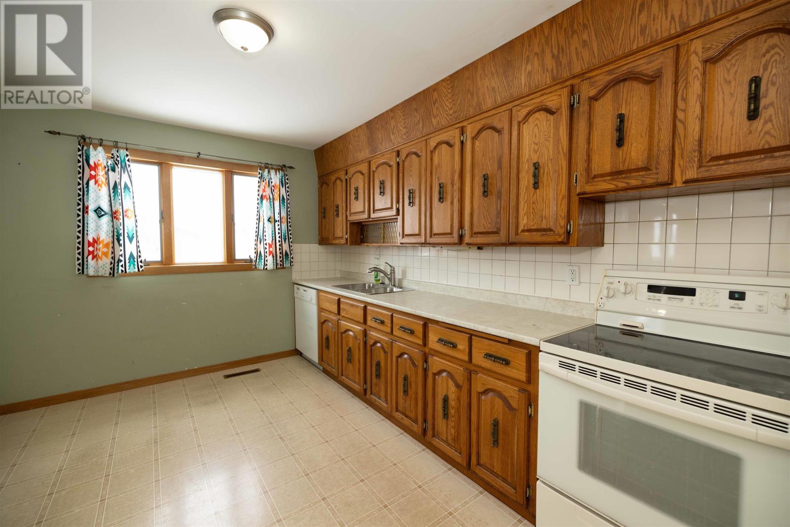 418 Edward St N, Thunder Bay, Ontario  P7C 4P4 - Photo 8 - TB2600466