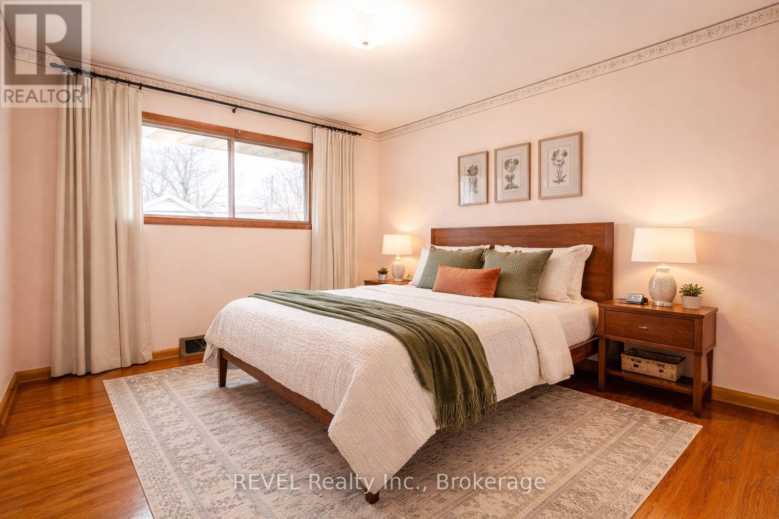 26 Mckenzie Street, St. Catharines (Bunting/linwell), Ontario L2M 2N1 - Photo 18 - X12921174