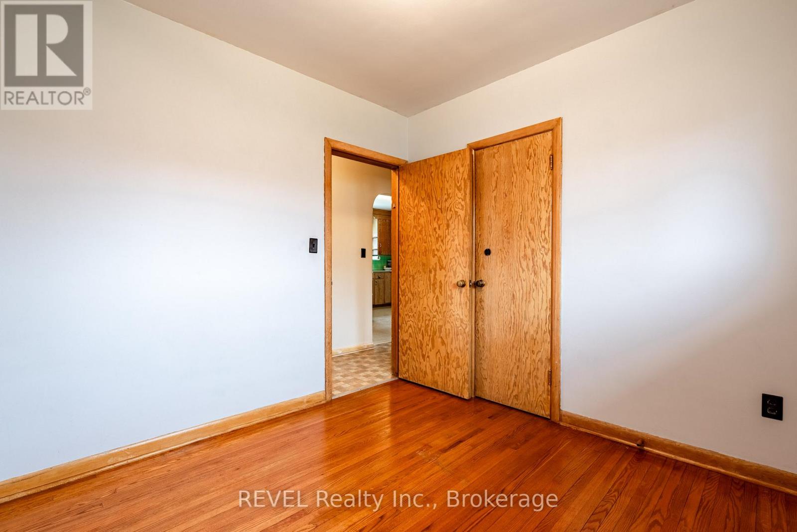 26 Mckenzie Street, St. Catharines (Bunting/linwell), Ontario L2M 2N1 - Photo 23 - X12921174