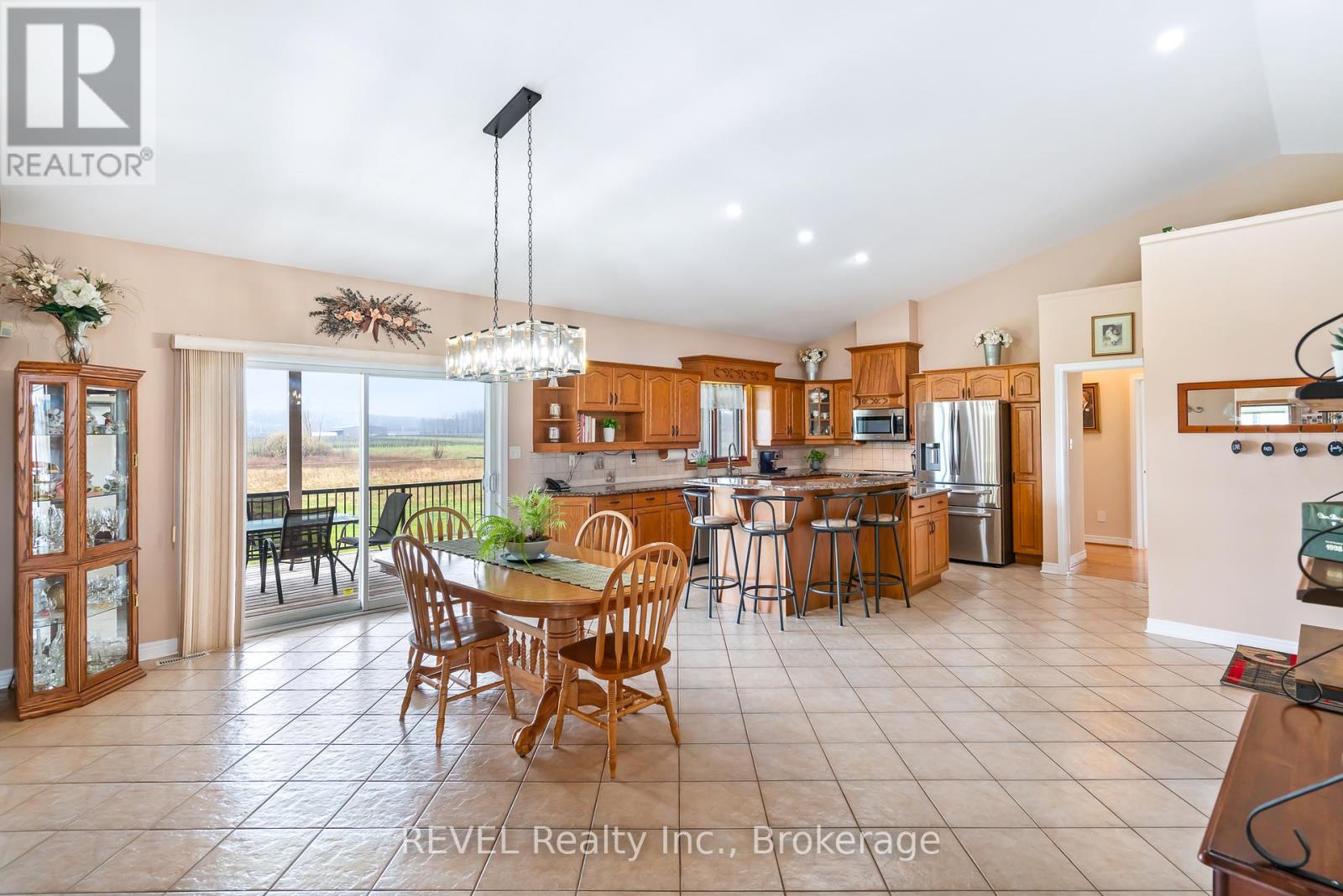 925 Queenston Road, Niagara-On-The-Lake, Ontario  L0S 1J0 - Photo 13 - X12921238