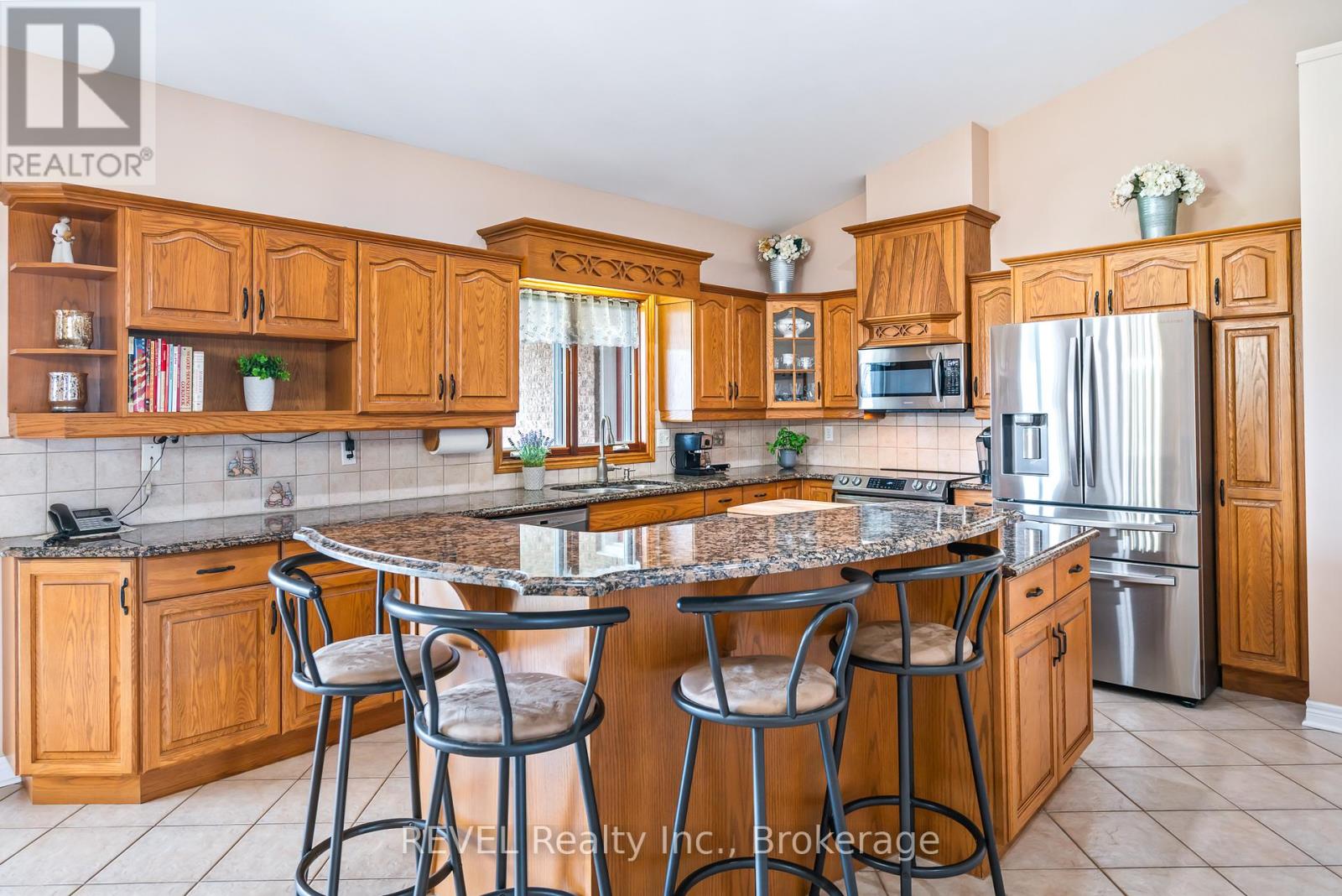 925 Queenston Road, Niagara-On-The-Lake, Ontario  L0S 1J0 - Photo 14 - X12921238