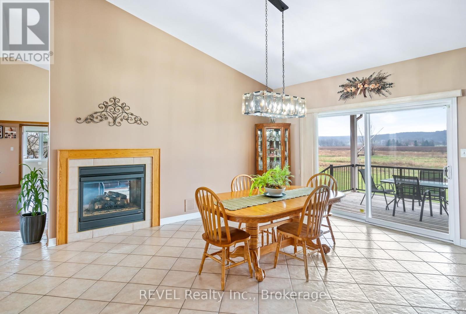 925 Queenston Road, Niagara-On-The-Lake, Ontario  L0S 1J0 - Photo 17 - X12921238