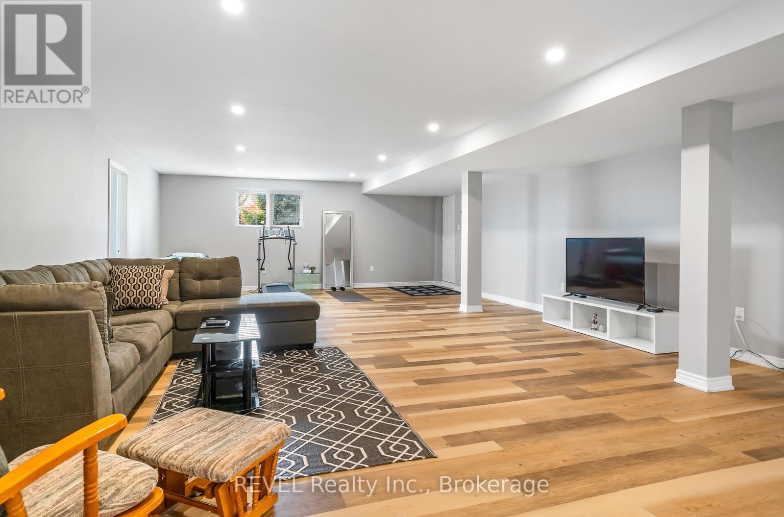 925 Queenston Road, Niagara-On-The-Lake, Ontario  L0S 1J0 - Photo 30 - X12921238