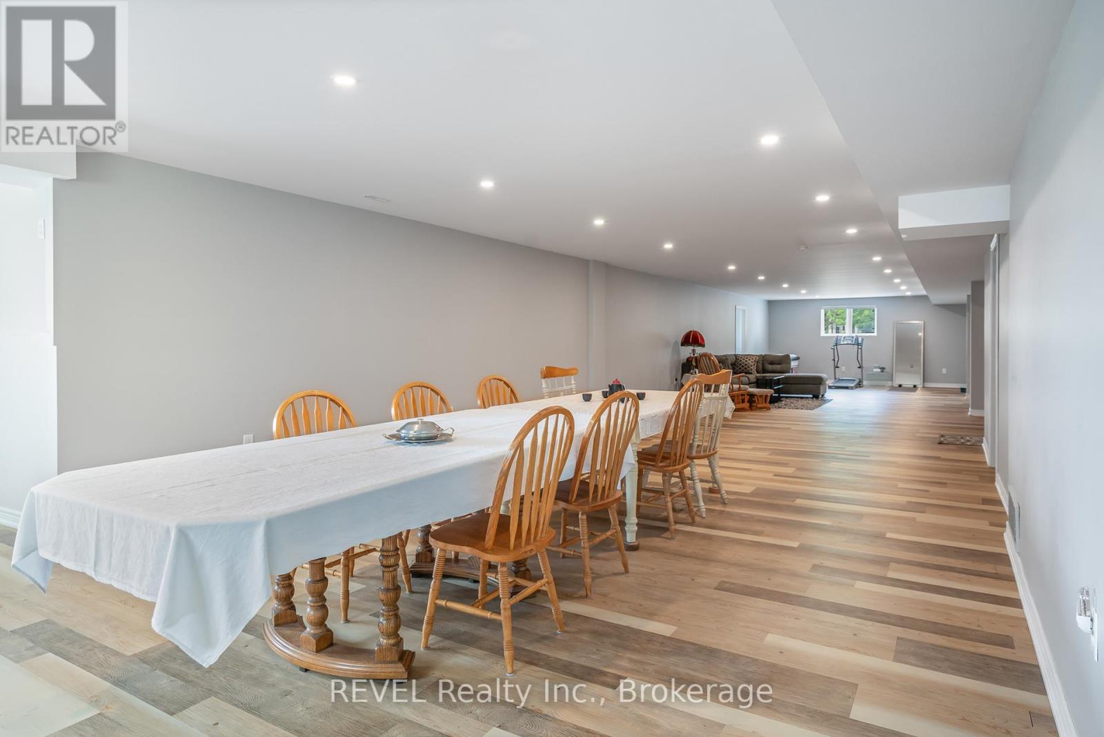 925 Queenston Road, Niagara-On-The-Lake, Ontario  L0S 1J0 - Photo 33 - X12921238