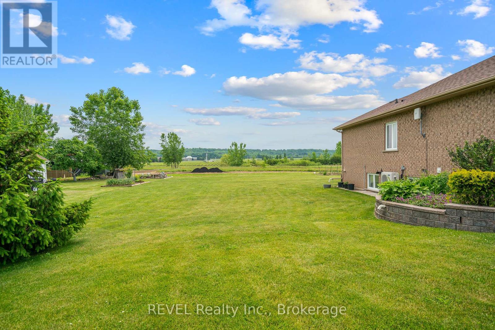 925 Queenston Road, Niagara-On-The-Lake, Ontario  L0S 1J0 - Photo 42 - X12921238