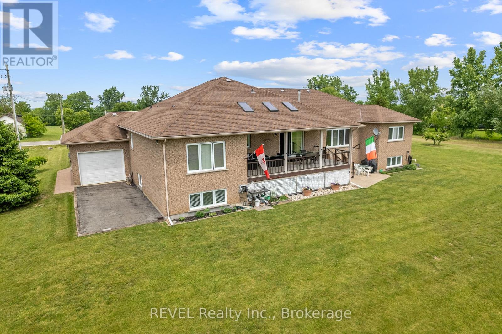 925 Queenston Road, Niagara-On-The-Lake, Ontario  L0S 1J0 - Photo 45 - X12921238