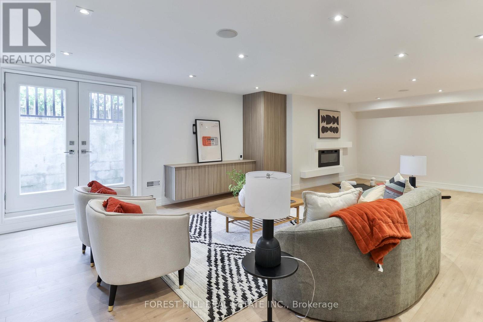 271 Jennings Crescent, Oakville, Ontario L6L 1W3 - Photo 38 - W12908280