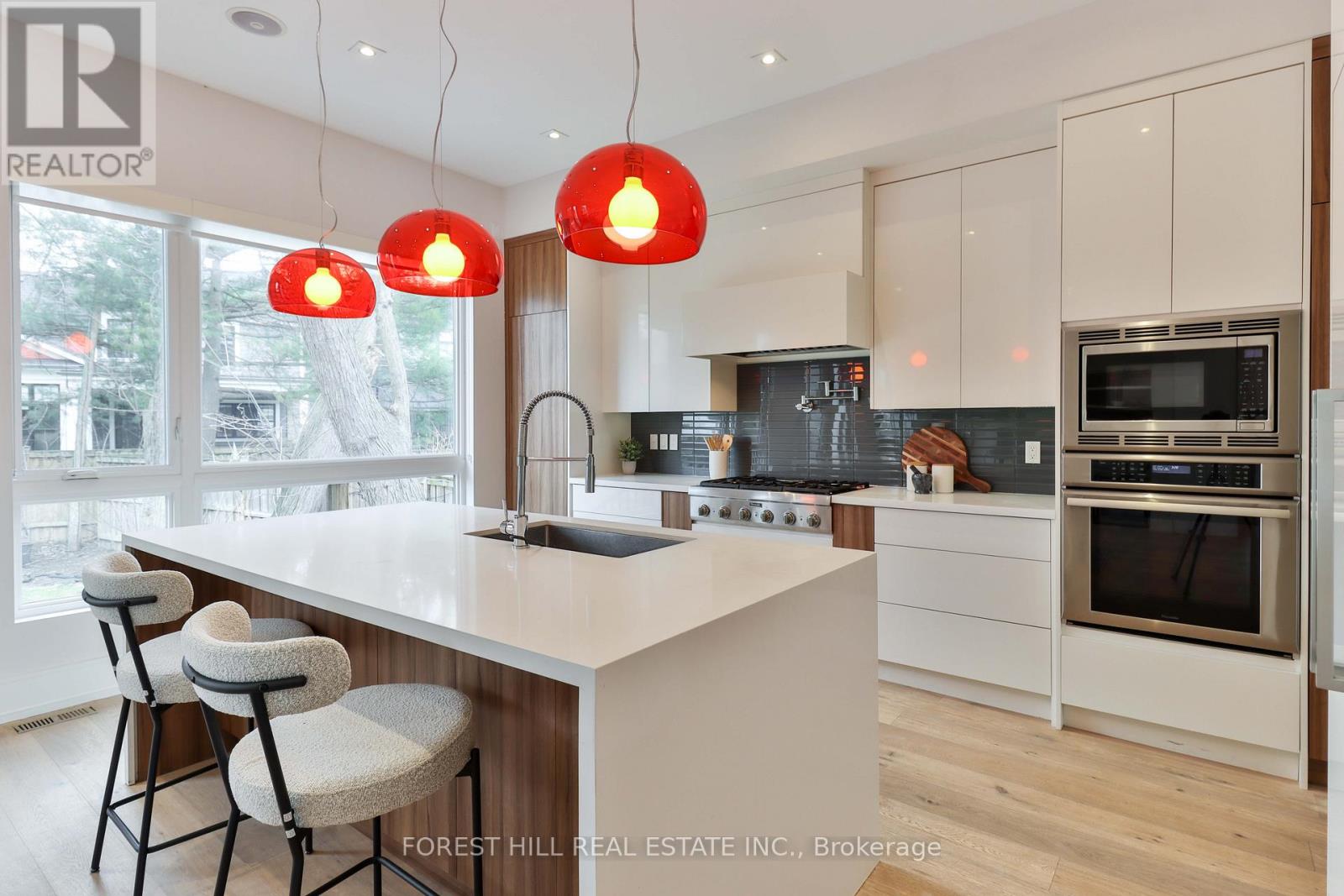 271 Jennings Crescent, Oakville, Ontario L6L 1W3 - Photo 11 - W12908280