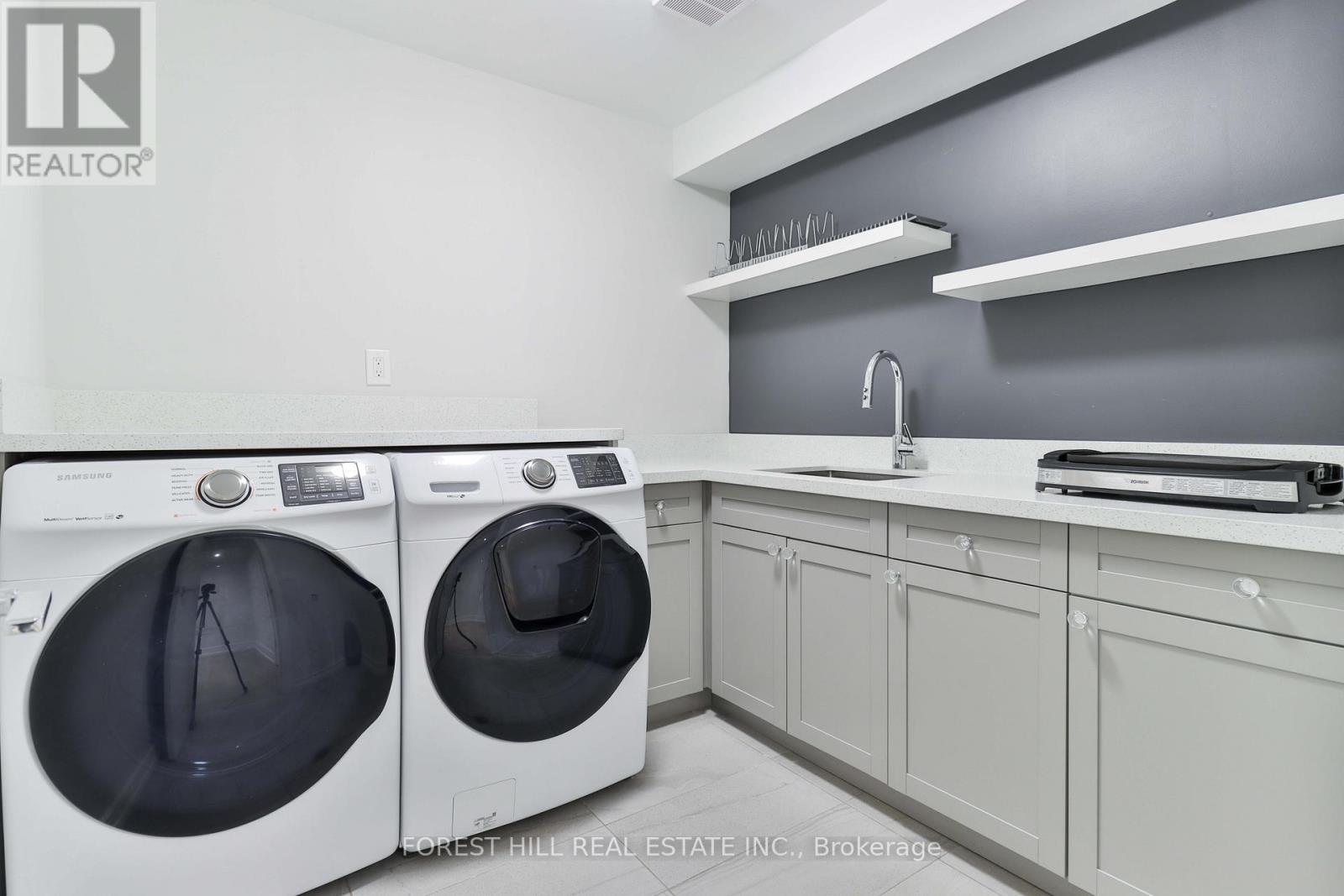 271 Jennings Crescent, Oakville, Ontario L6L 1W3 - Photo 32 - W12908280