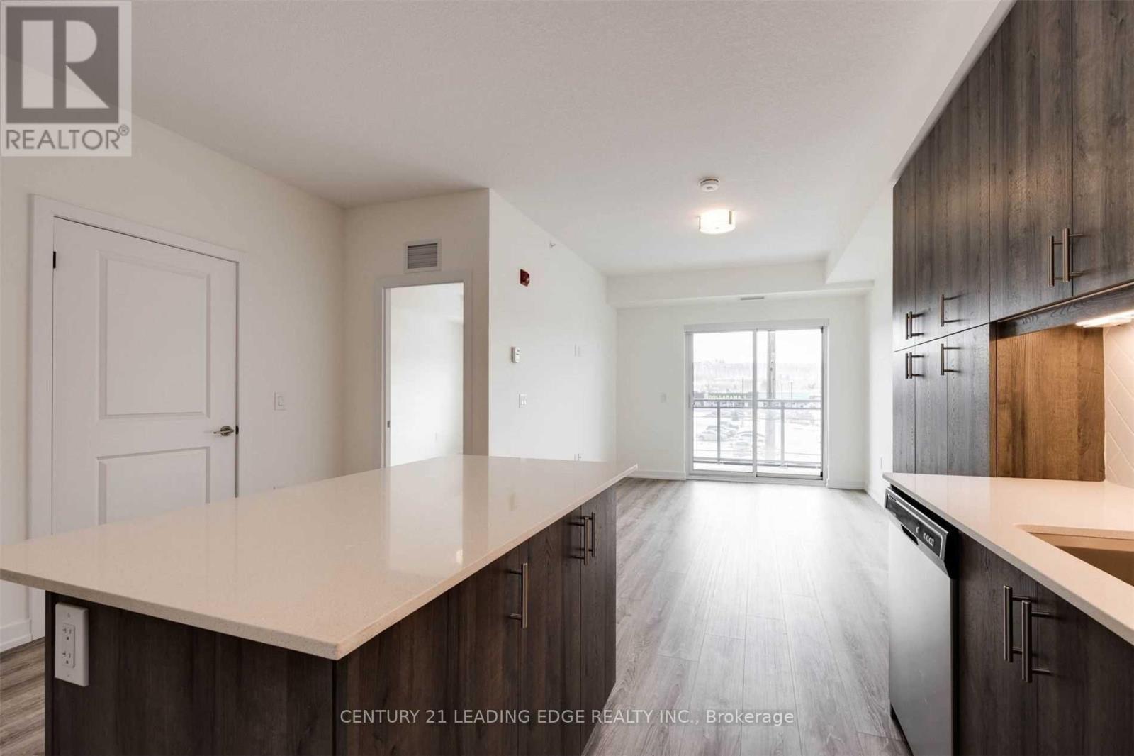 314 - 121 Hwy 8 Road, Hamilton, Ontario L8G 0A3 - Photo 8 - X12918194