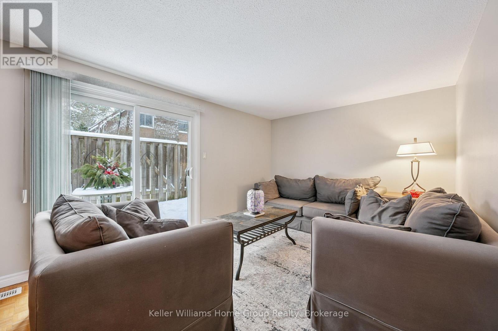 64 - 120 Country Club Drive, Guelph, Ontario  N1E 3K7 - Photo 10 - X12921166