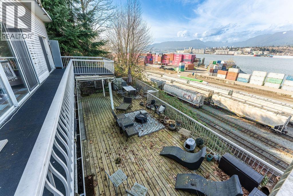 2709 Wall Street, Vancouver, British Columbia  V5L 1B8 - Photo 10 - R3103615