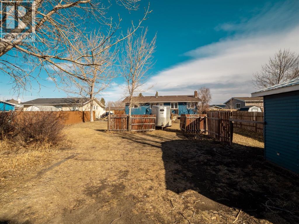 450 4 Avenue E, Cardston, Alberta  T0K 0K0 - Photo 39 - A2285358