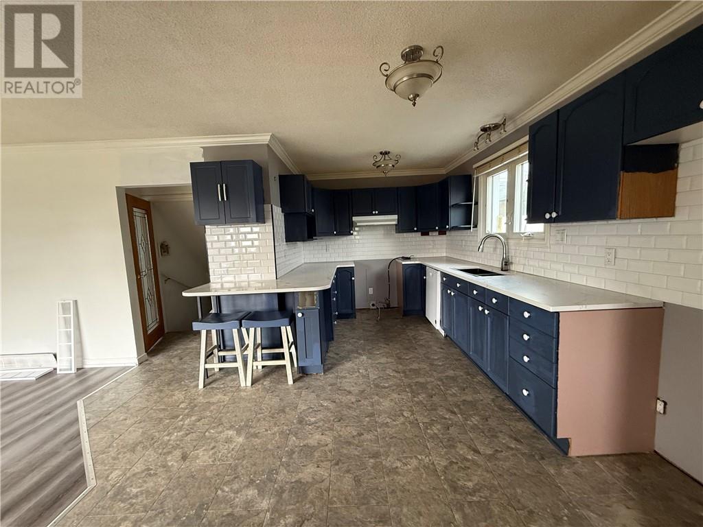 200 Hillside Drive S, Elliot Lake, Ontario  P3A 1N5 - Photo 7 - 2126912