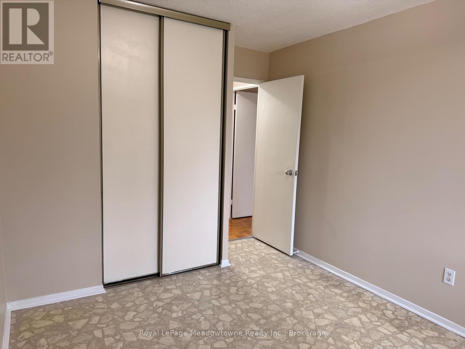 215 - 2929 Aquitaine Avenue, Mississauga, Ontario  L5N 2C7 - Photo 14 - W12920860