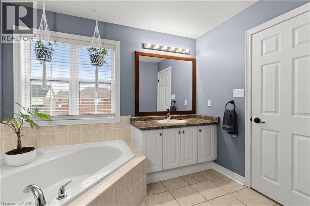 257 Wright Crescent, Niagara-On-The-Lake, Ontario  L0S 1J0 - Photo 22 - 40810637