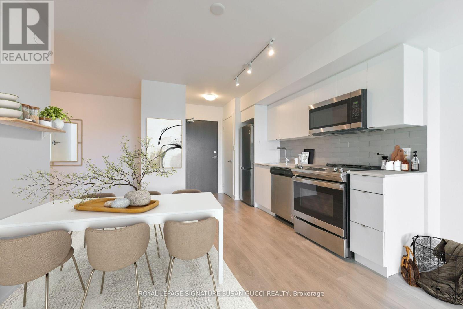 515 - 1401 O'connor Drive, Toronto, Ontario  M4B 2V5 - Photo 2 - E12921156