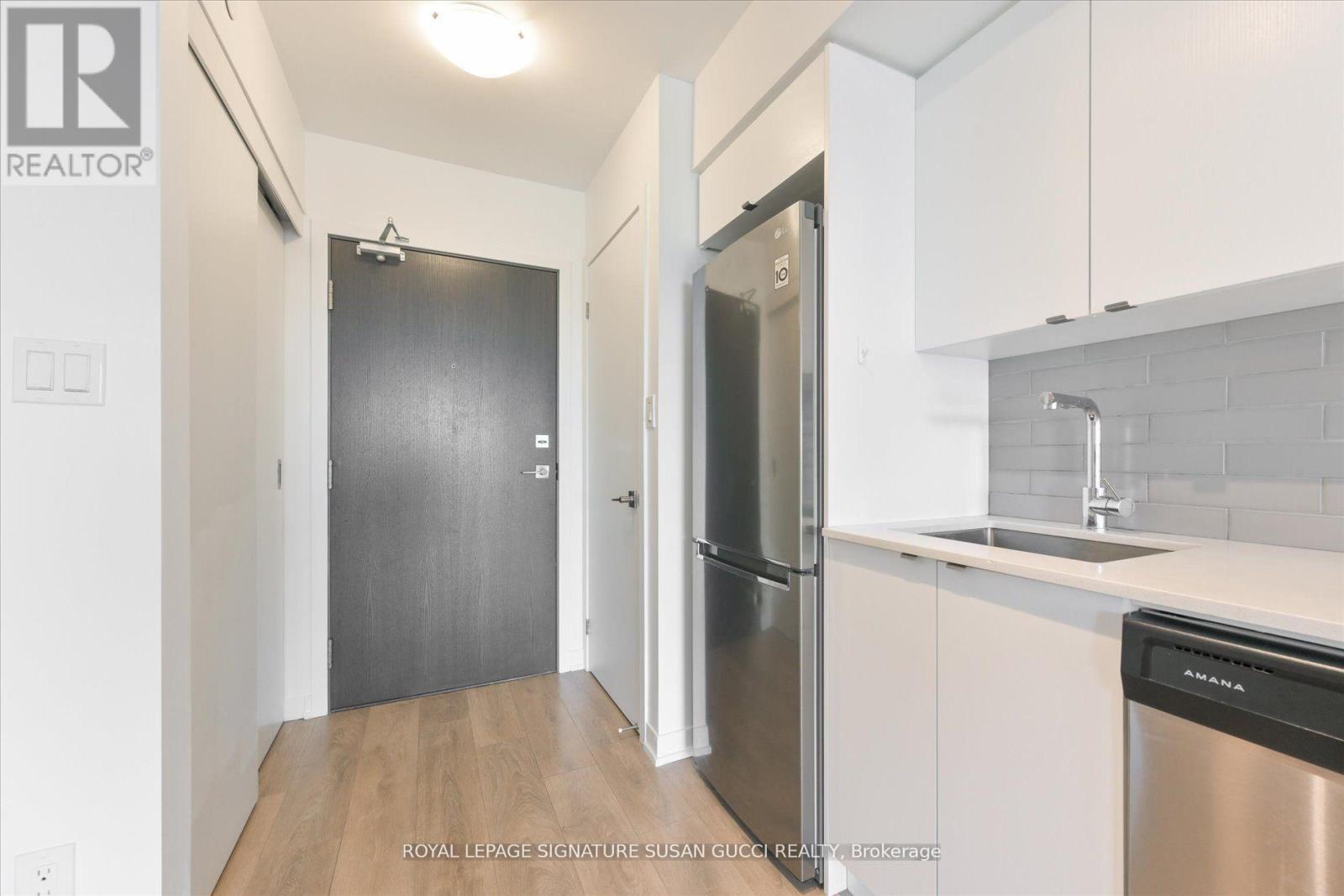 515 - 1401 O'connor Drive, Toronto, Ontario  M4B 2V5 - Photo 7 - E12921156