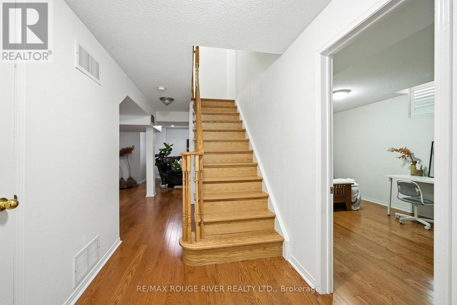 139 Tremount Street, Whitby, Ontario  L1M 1E9 - Photo 34 - E12921228