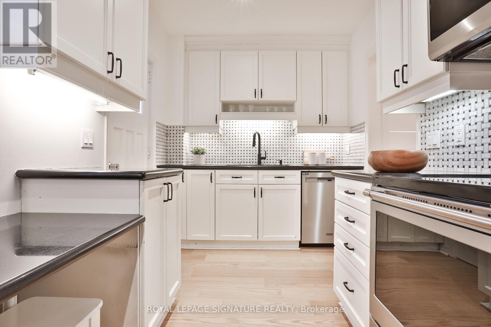 3 Belle Ayre Boulevard, Toronto, Ontario  M4S 2P6 - Photo 18 - C12920286