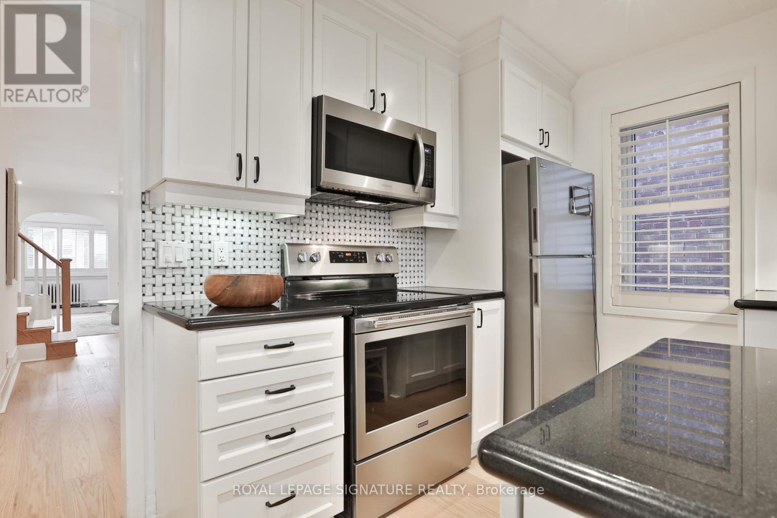 3 Belle Ayre Boulevard, Toronto, Ontario  M4S 2P6 - Photo 17 - C12920286