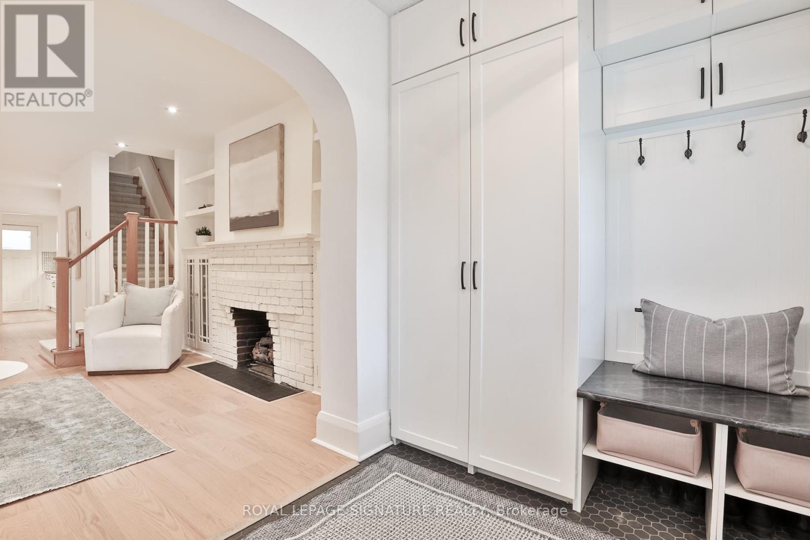 3 Belle Ayre Boulevard, Toronto, Ontario  M4S 2P6 - Photo 5 - C12920286