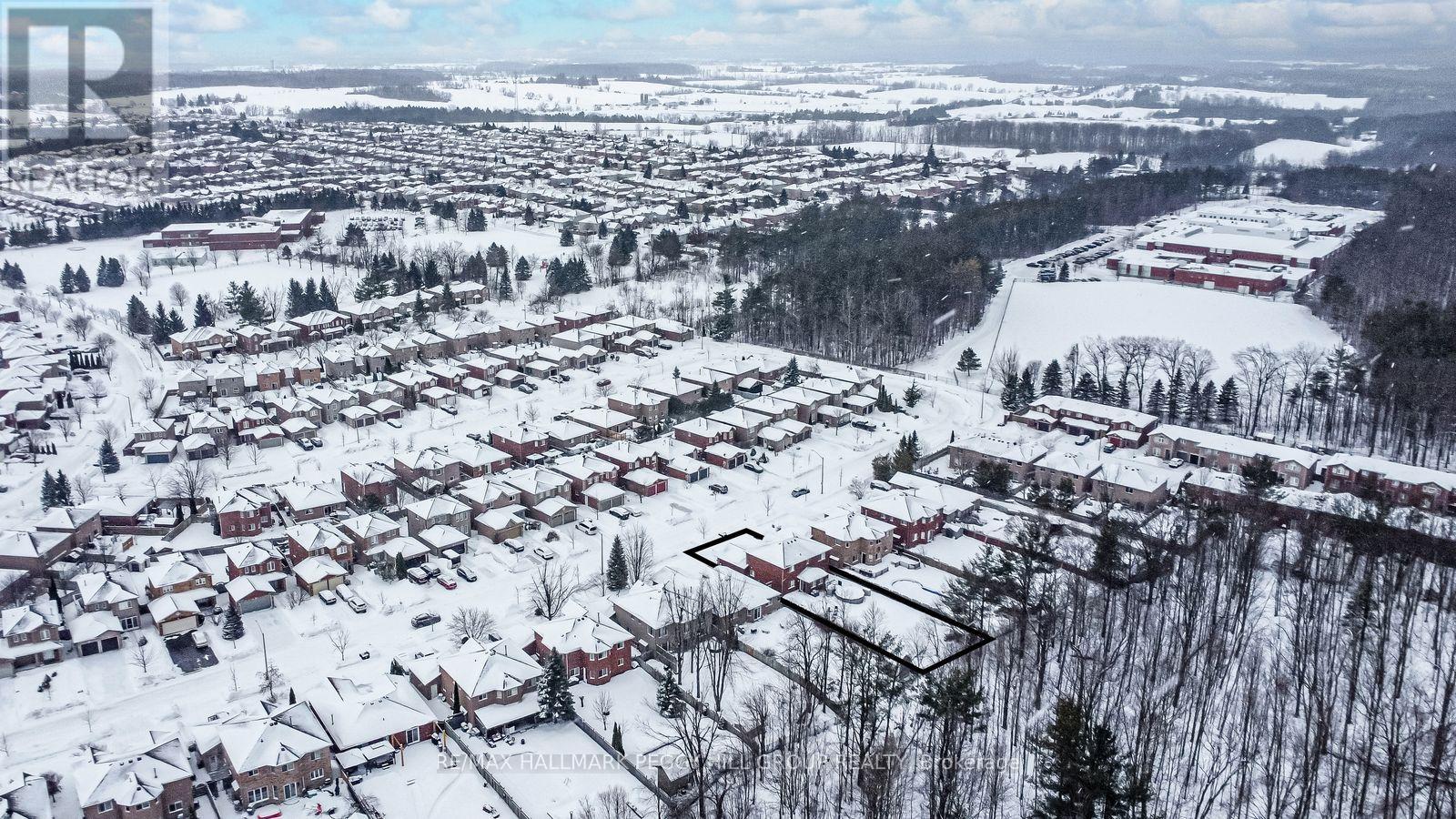 26 Kenwell Crescent, Barrie, Ontario  L4N 0A4 - Photo 18 - S12921028