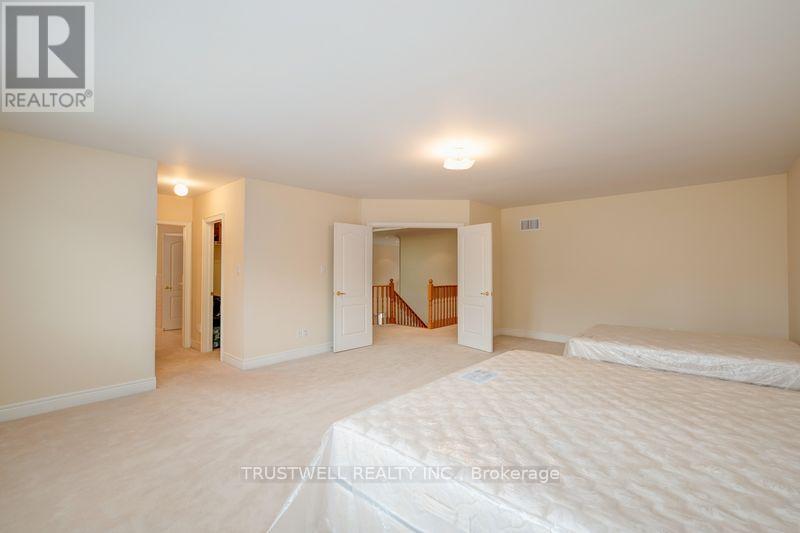 8 Ridgley Court, Richmond Hill, Ontario  L4B 4N3 - Photo 23 - N12921152