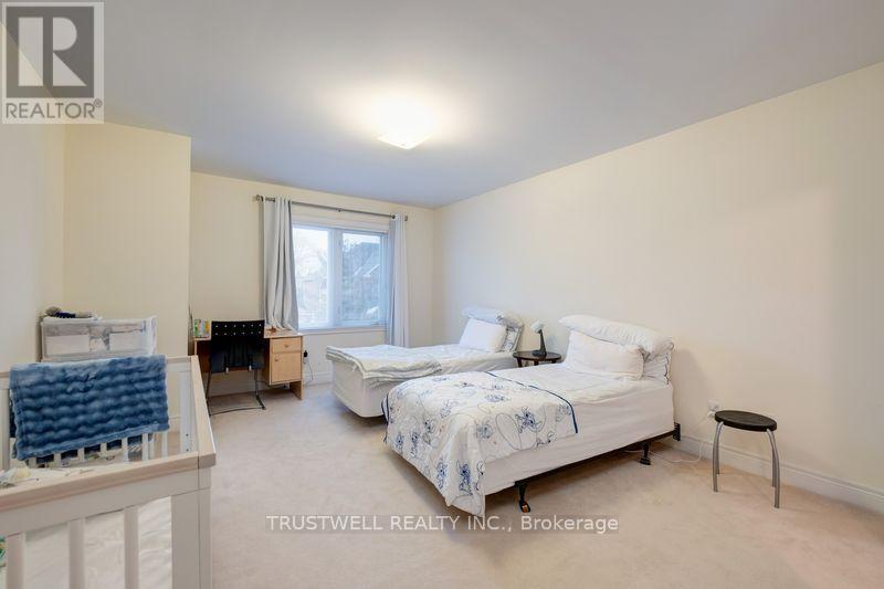 8 Ridgley Court, Richmond Hill, Ontario  L4B 4N3 - Photo 25 - N12921152