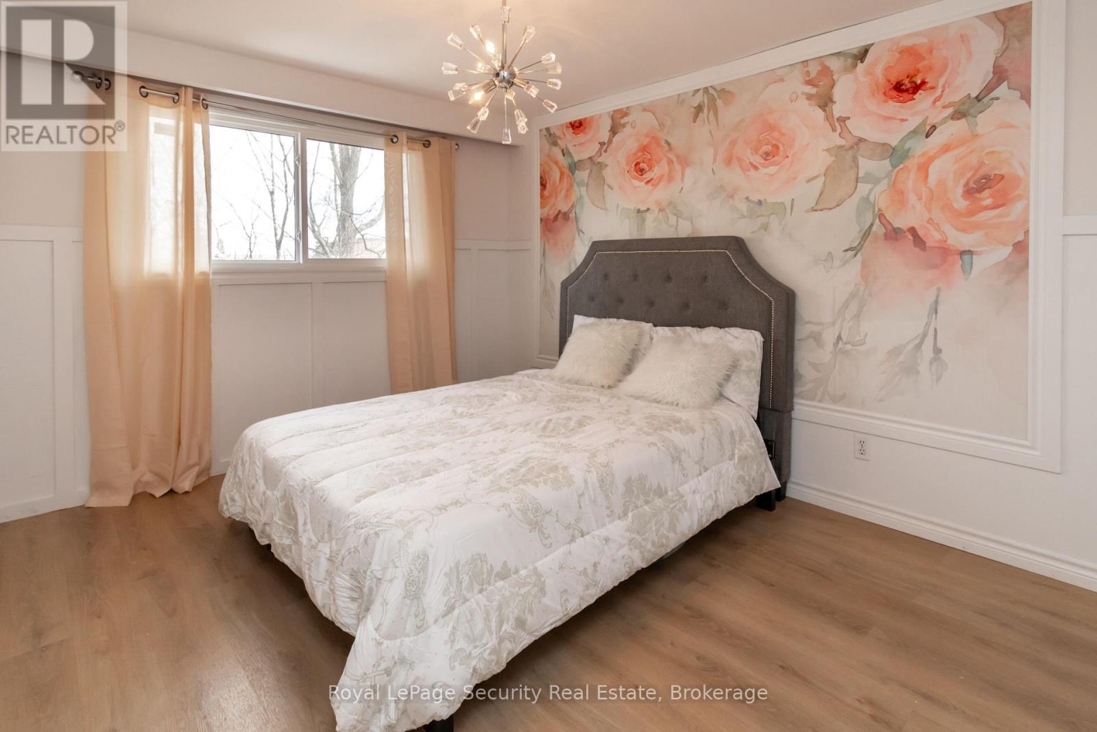 73 College Crescent, Barrie (Grove East), Ontario  L4M 2W5 - Photo 15 - S12921252