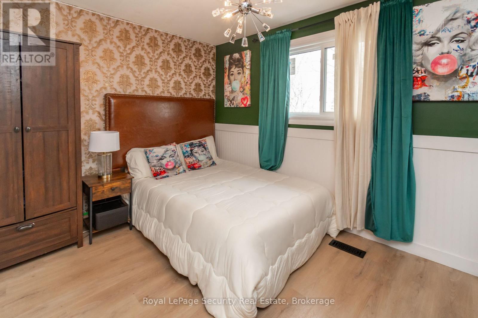 73 College Crescent, Barrie (Grove East), Ontario  L4M 2W5 - Photo 17 - S12921252