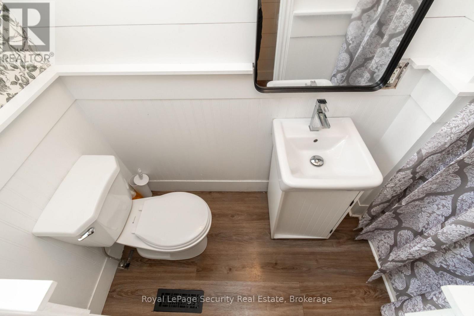 73 College Crescent, Barrie (Grove East), Ontario  L4M 2W5 - Photo 24 - S12921252