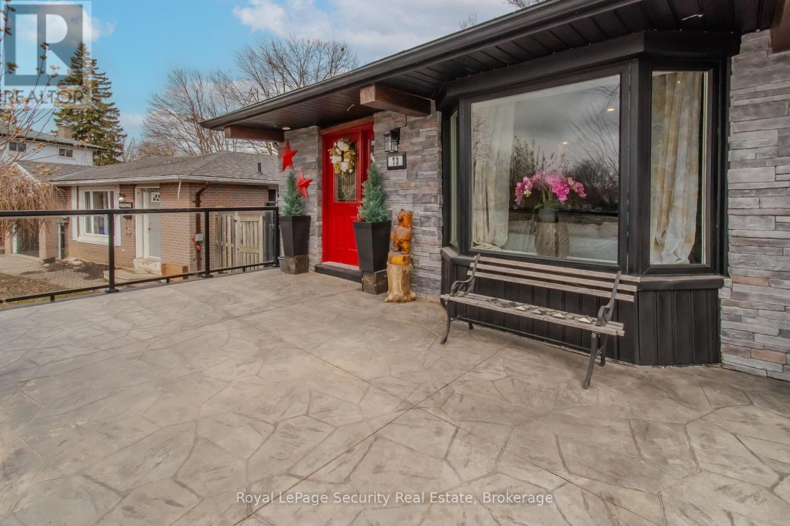 73 College Crescent, Barrie (Grove East), Ontario  L4M 2W5 - Photo 6 - S12921252