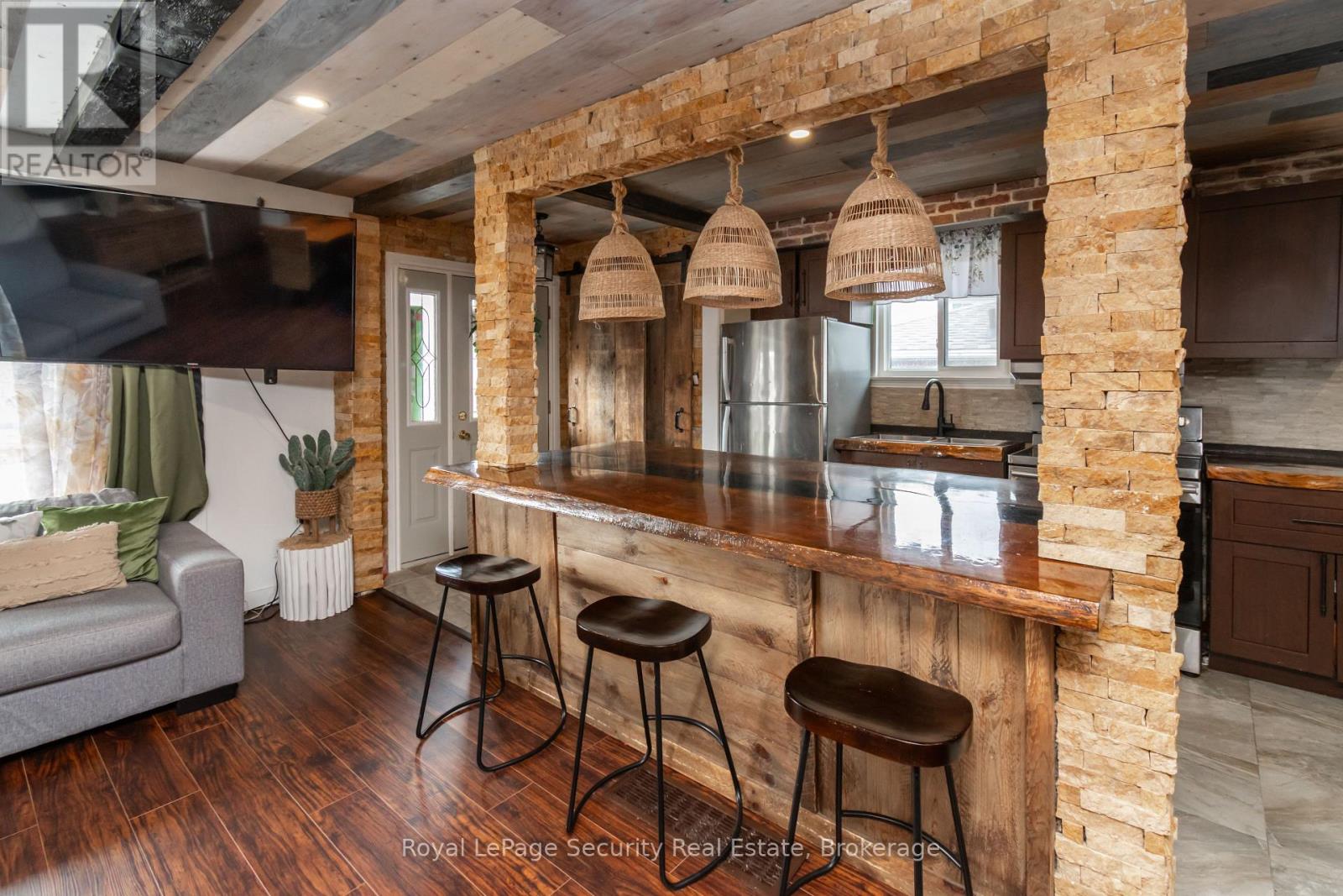 73 College Crescent, Barrie (Grove East), Ontario  L4M 2W5 - Photo 7 - S12921252