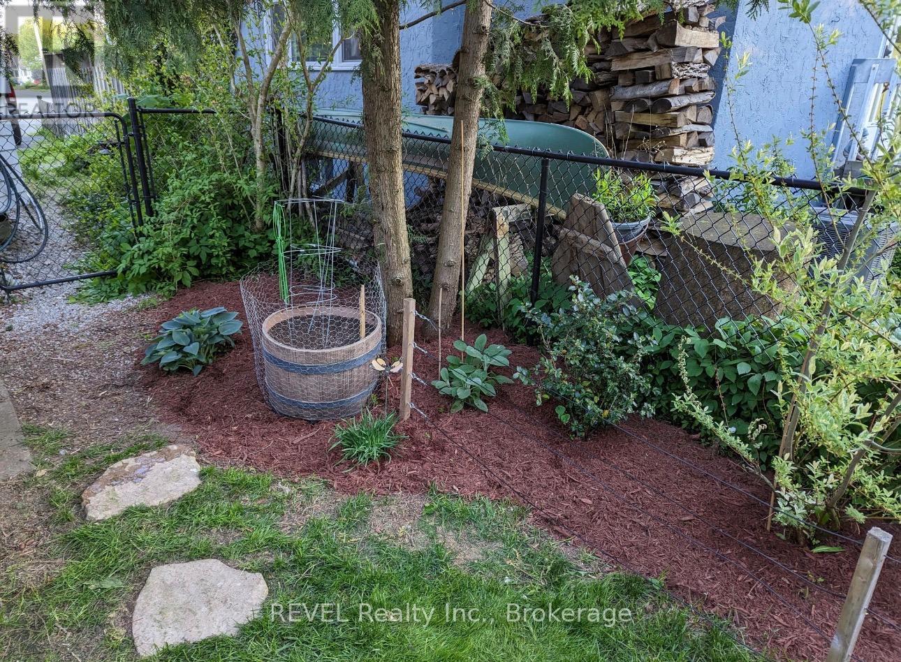 212 Maple Avenue, Welland, Ontario  L3C 5G5 - Photo 46 - X12918936