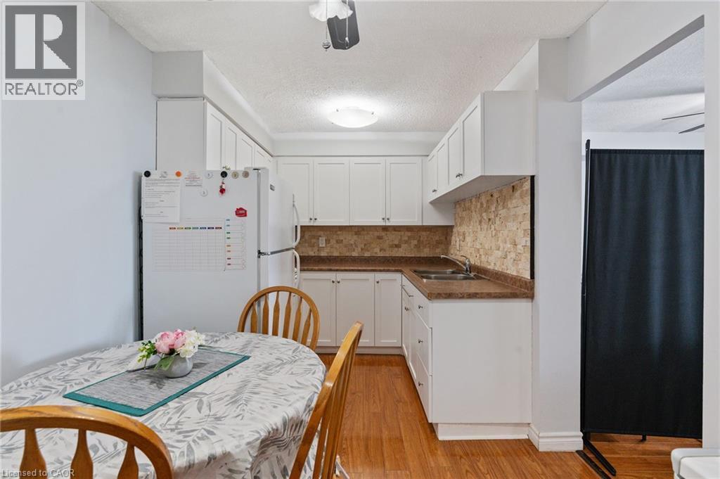 225 Harvard Place Unit# 611, Waterloo, Ontario  N2J 4H4 - Photo 22 - 40815163