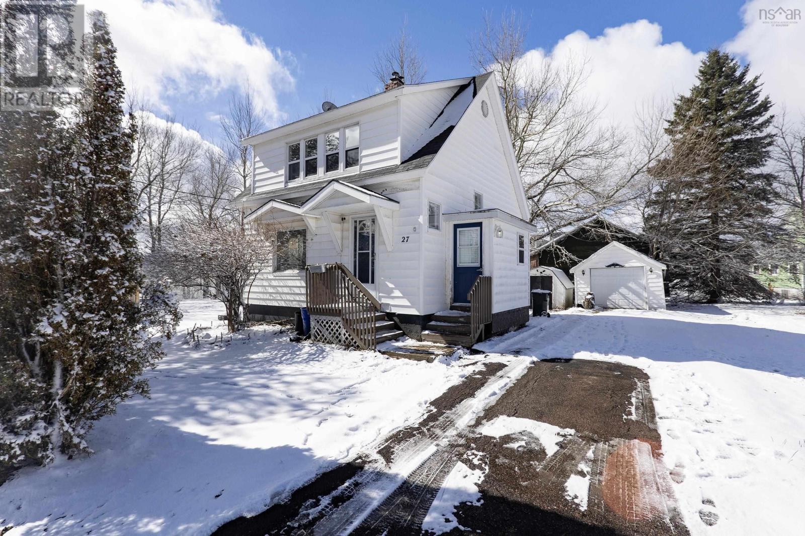 27 McDougal Street, Springhill, Nova Scotia