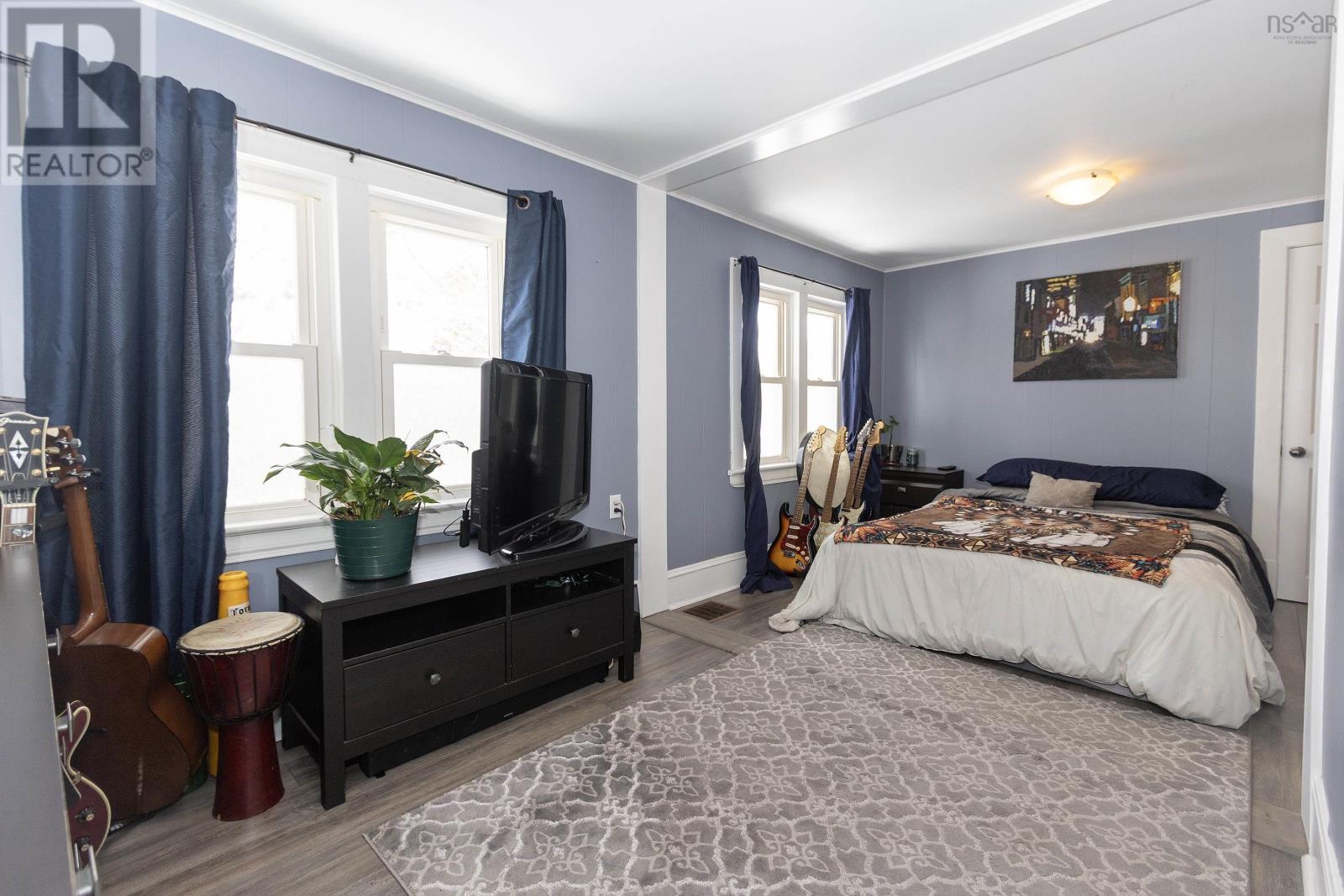 27 Mcdougal Street, Springhill, Nova Scotia  B0M 1X0 - Photo 32 - 202605299