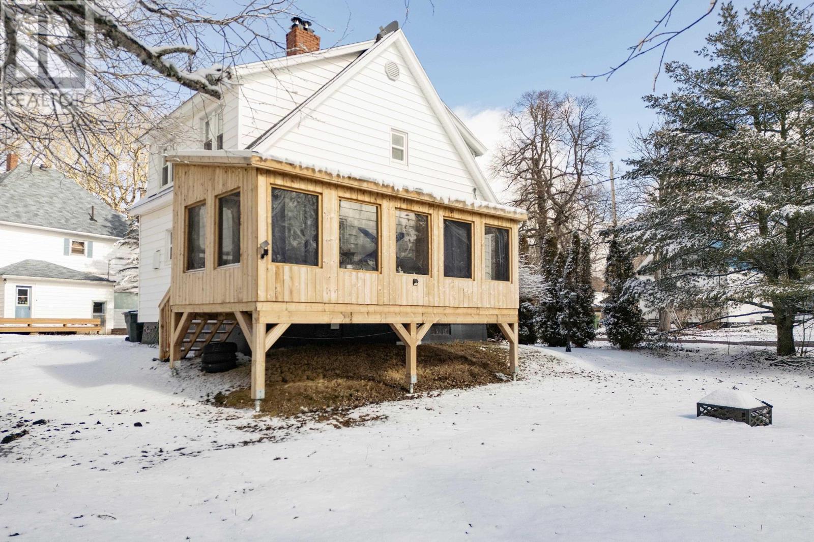 27 Mcdougal Street, Springhill, Nova Scotia  B0M 1X0 - Photo 38 - 202605299