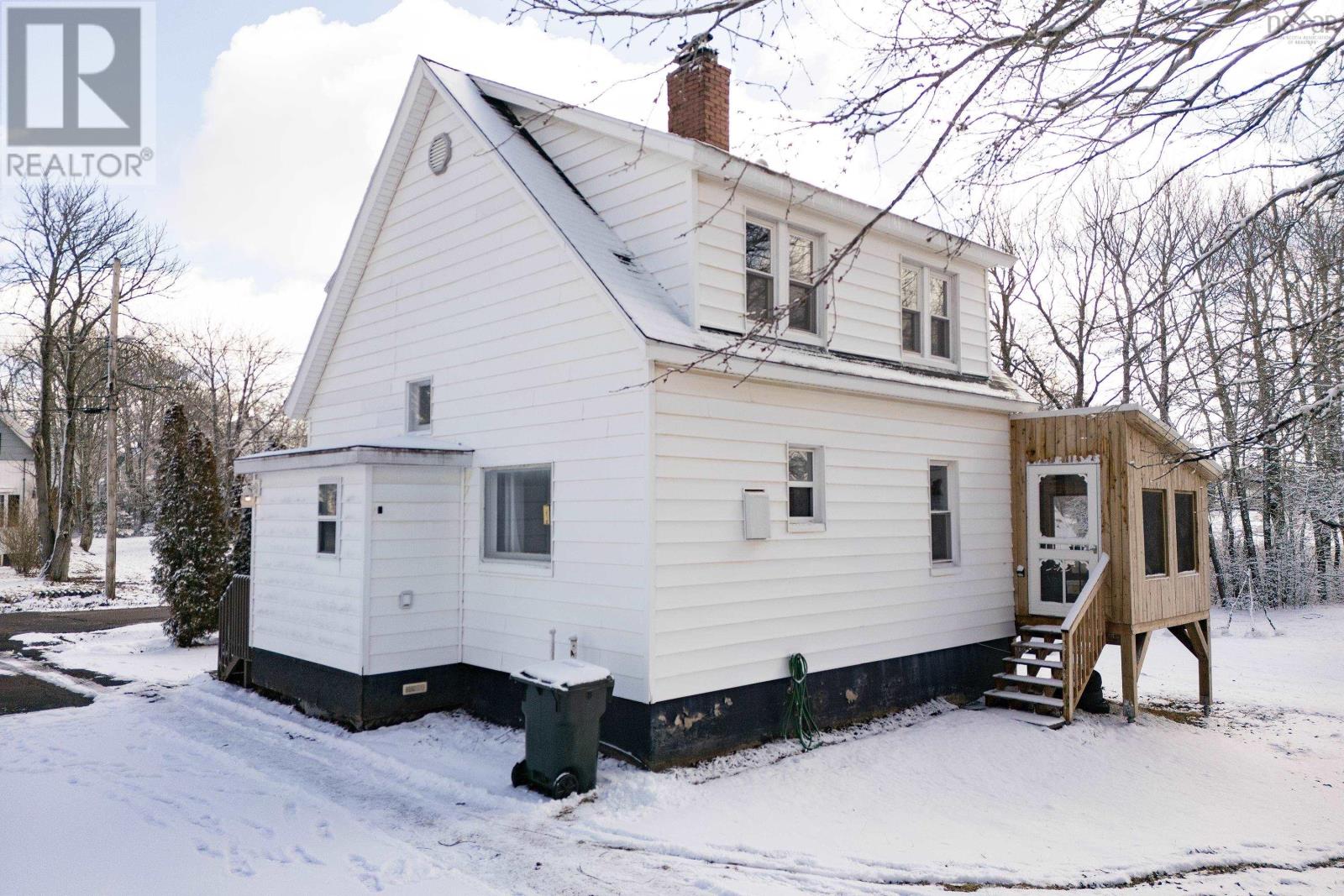 27 Mcdougal Street, Springhill, Nova Scotia  B0M 1X0 - Photo 36 - 202605299