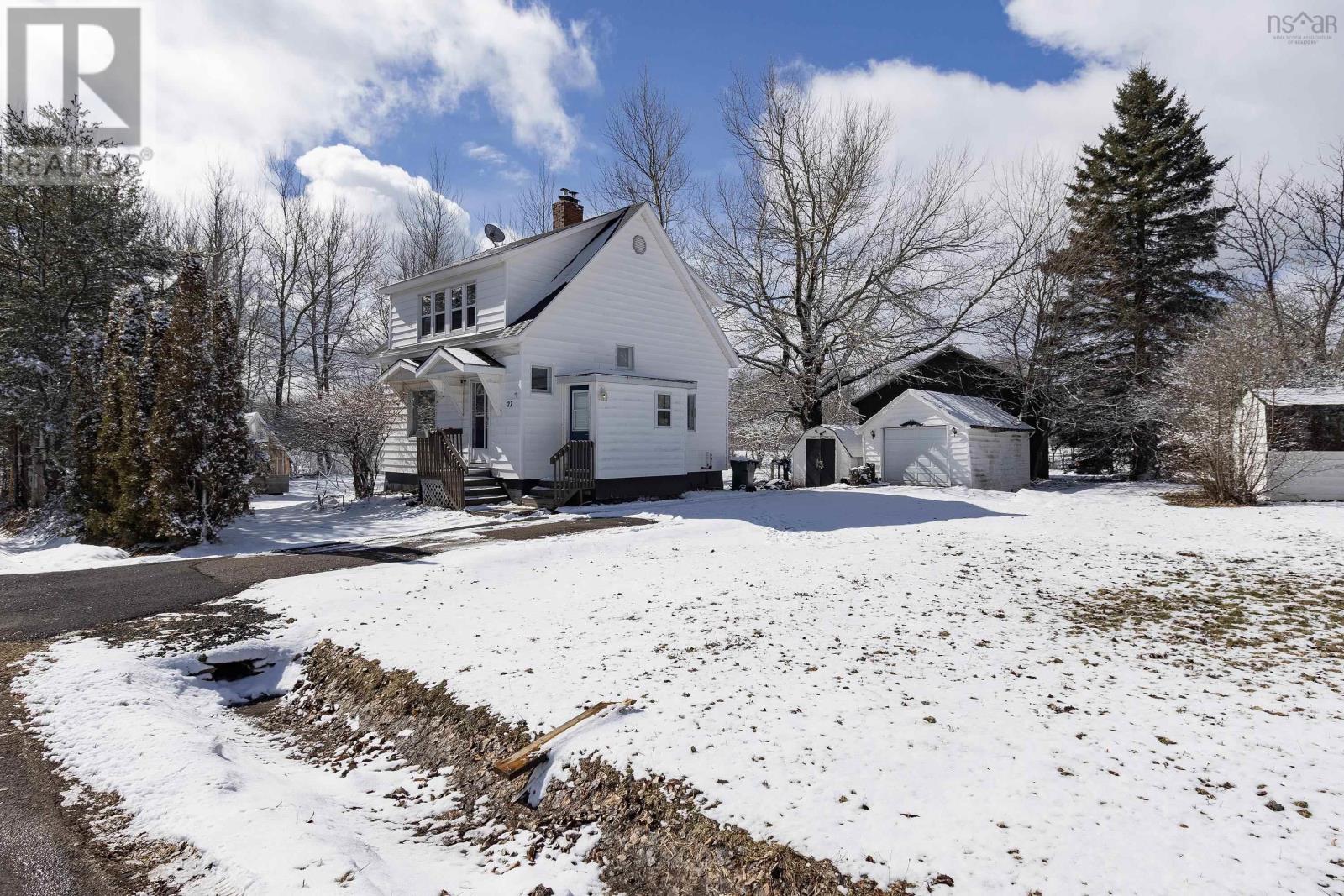 27 Mcdougal Street, Springhill, Nova Scotia  B0M 1X0 - Photo 35 - 202605299