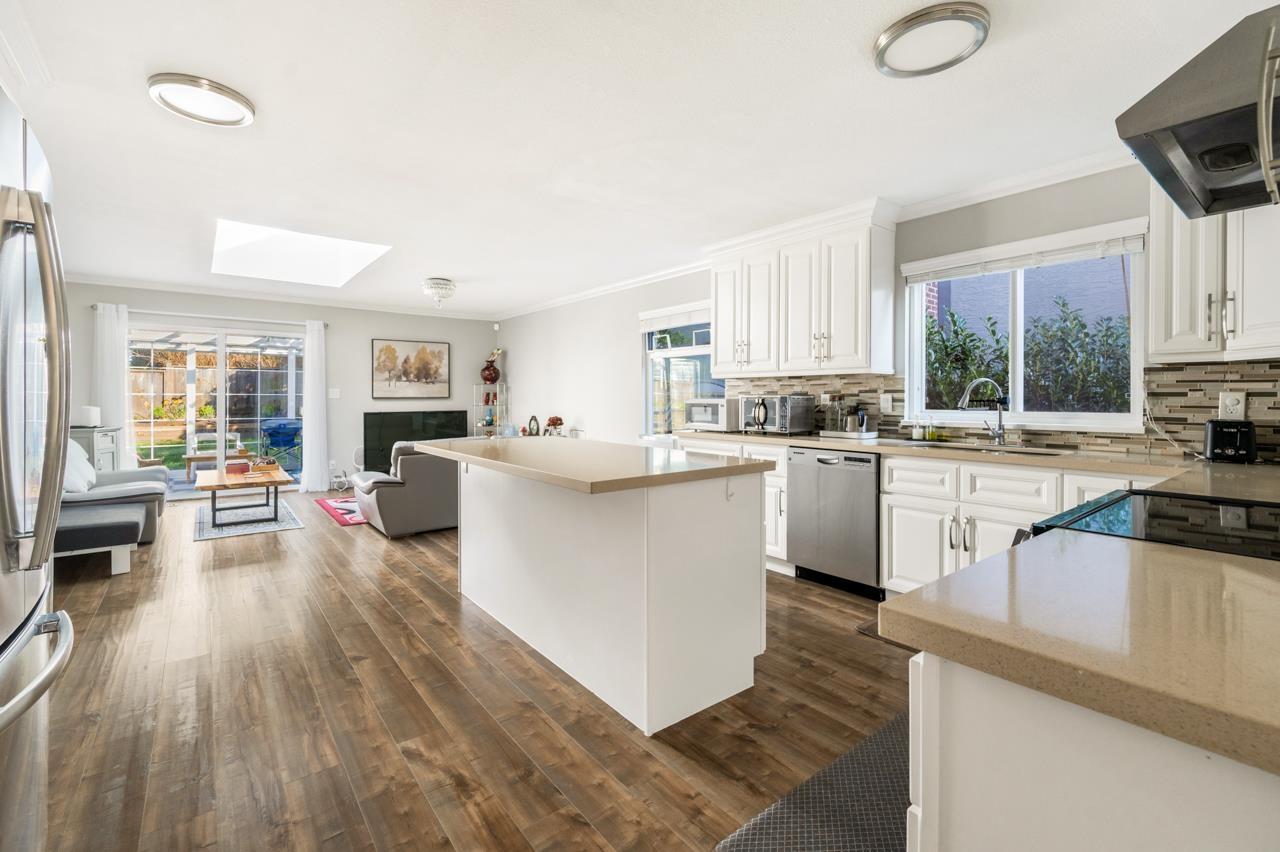 1838 148a Street, Surrey, British Columbia  V4A 6R4 - Photo 8 - R3102014