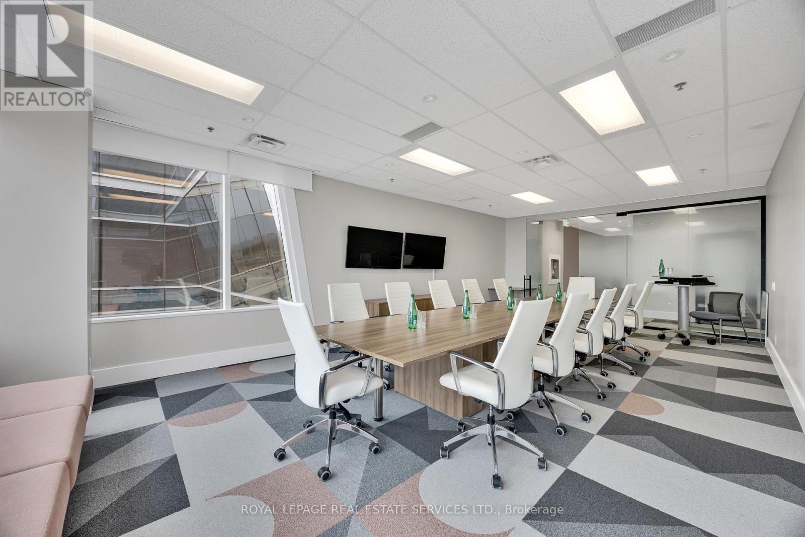 602 - 2275 Upper Middle Road E, Oakville, Ontario  L6H 0C3 - Photo 19 - W12921146