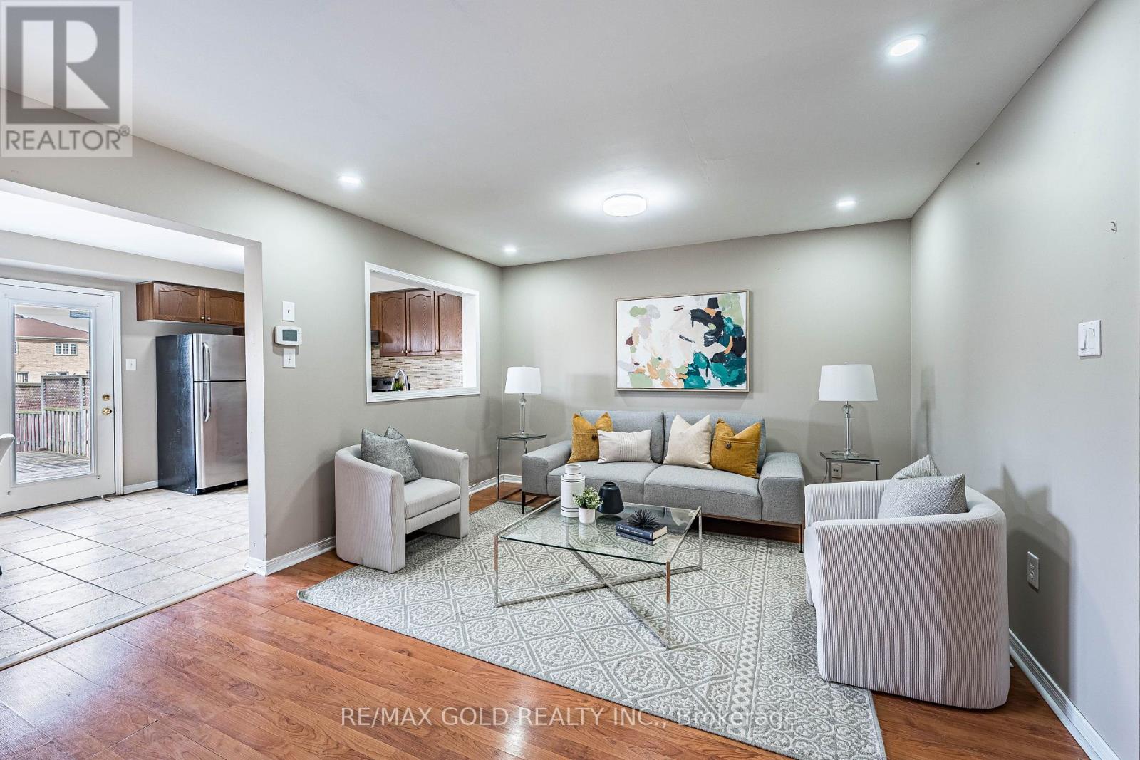 79 Roundstone Drive, Brampton, Ontario  L6X 0K6 - Photo 10 - W12921178