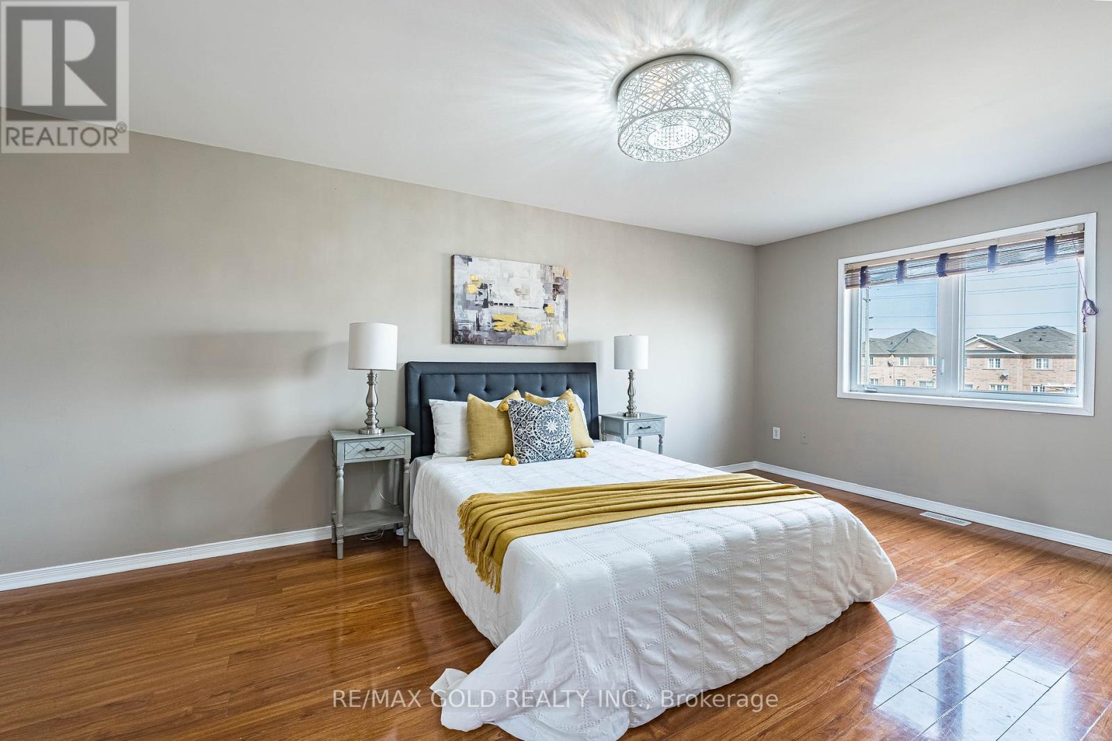 79 Roundstone Drive, Brampton, Ontario  L6X 0K6 - Photo 25 - W12921178