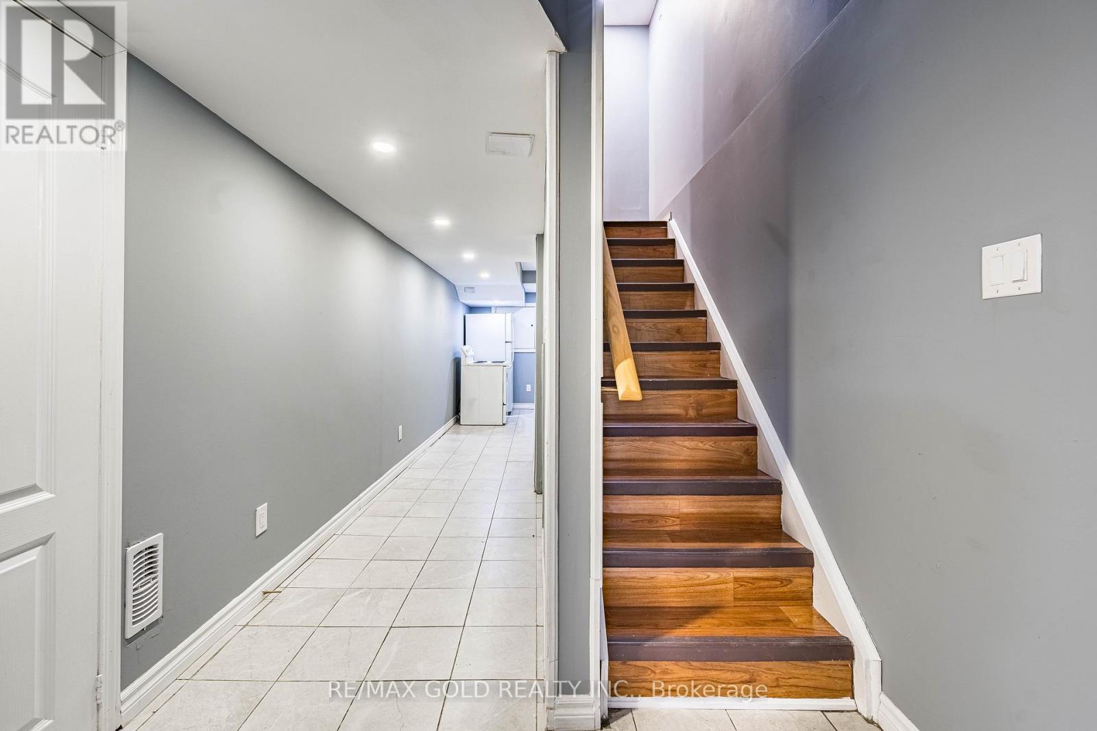 79 Roundstone Drive, Brampton, Ontario  L6X 0K6 - Photo 41 - W12921178