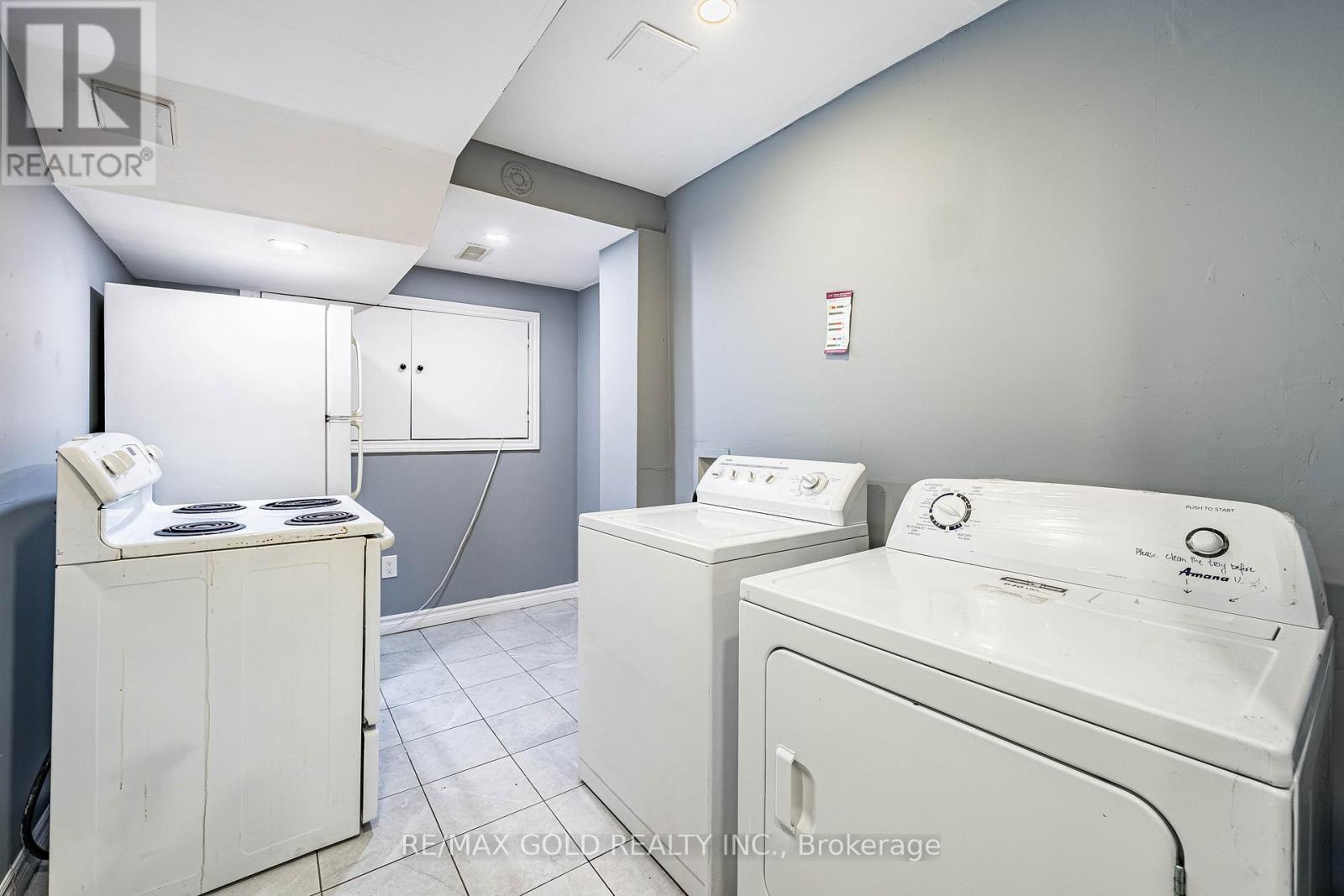 79 Roundstone Drive, Brampton, Ontario  L6X 0K6 - Photo 46 - W12921178