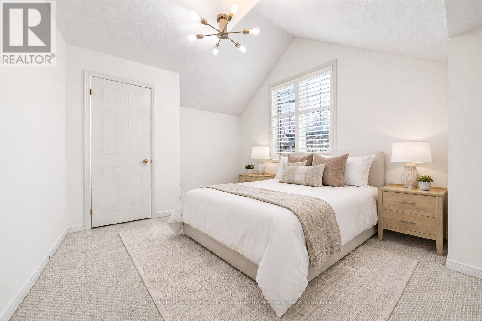 958 Irish Moss Road, Mississauga, Ontario  L5W 1W5 - Photo 21 - W12921226