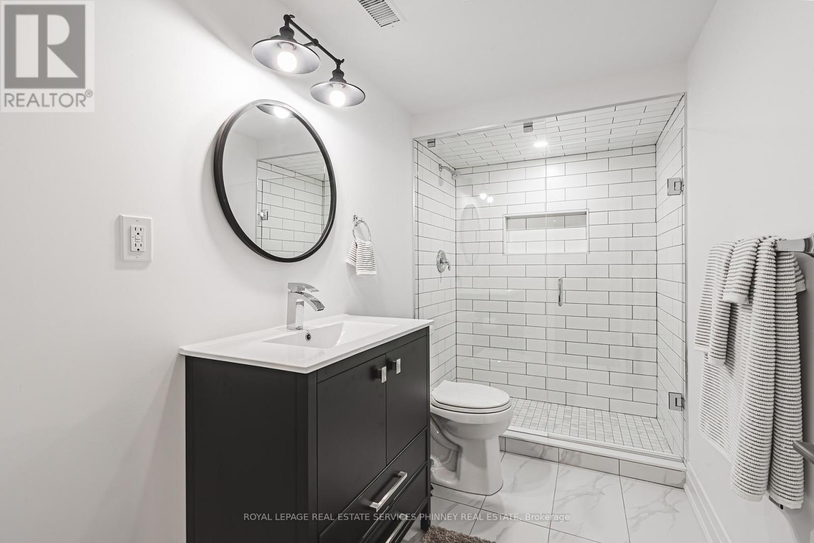 958 Irish Moss Road, Mississauga, Ontario  L5W 1W5 - Photo 29 - W12921226