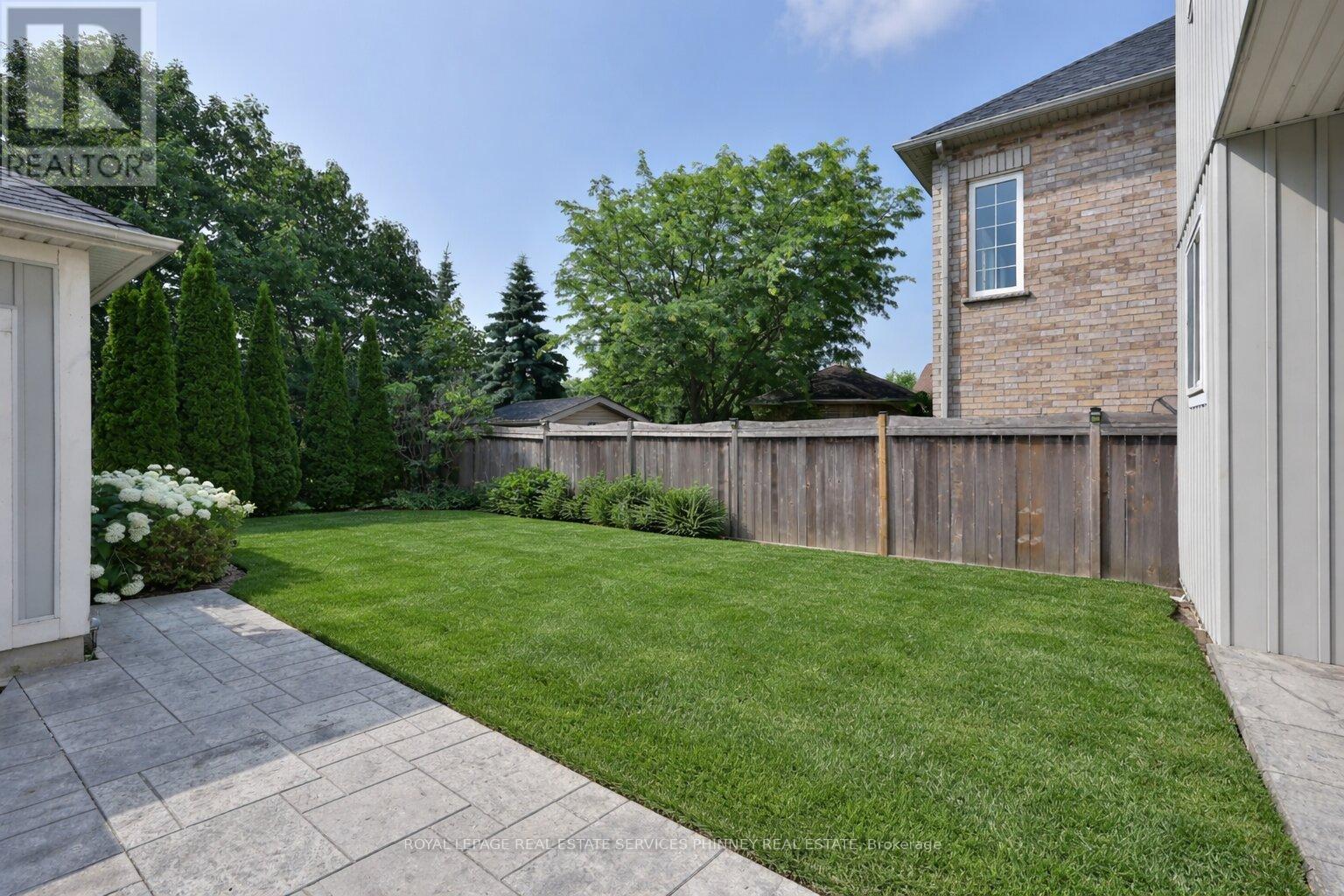 958 Irish Moss Road, Mississauga, Ontario  L5W 1W5 - Photo 38 - W12921226